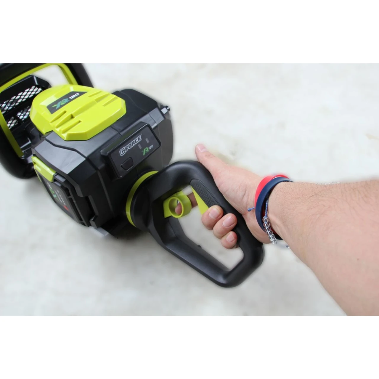 G-Force Akku-Heckenschere 120V SH120-100 - Grundgerät Ohne Akku Und Ladegerät 5 G-Force Akku-Heckenschere 120V SH120-100 - Grundgerät Ohne Akku Und Ladegerät – Bild 3