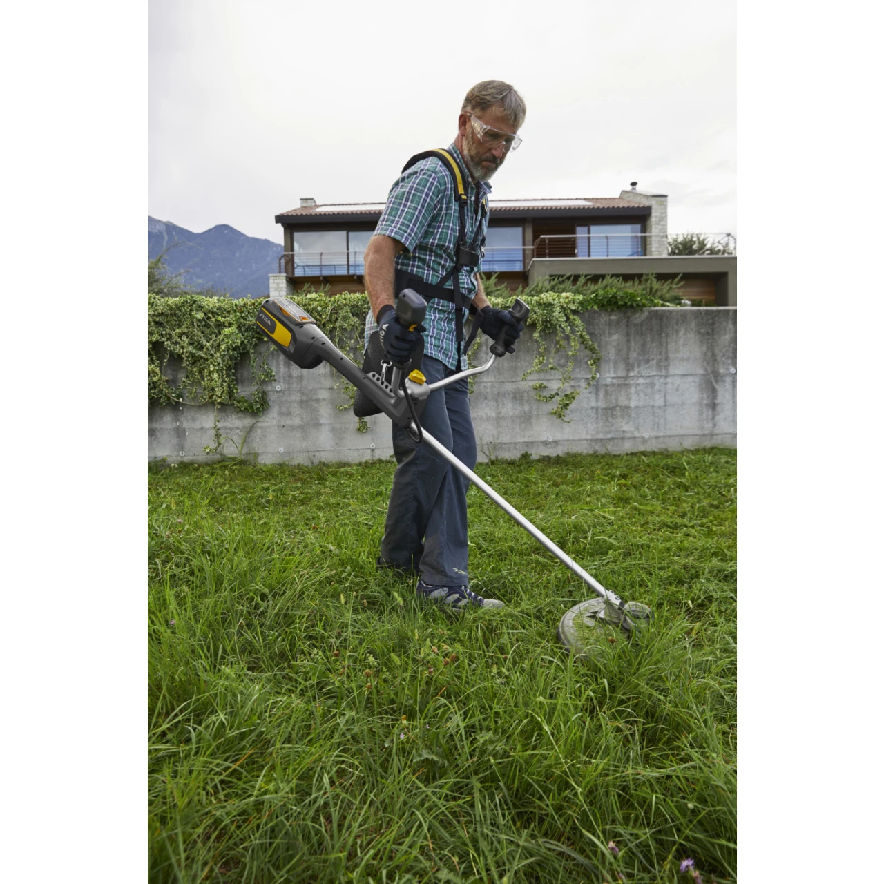 Stiga Akku-Motorsense BC 700e B - Grundgeräte Ohne Akku Und Ladegerät 4 Stiga Akku-Motorsense BC 700e B - Grundgeräte Ohne Akku Und Ladegerät – Bild 2